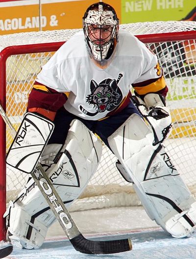 Steve Shields (ice hockey)