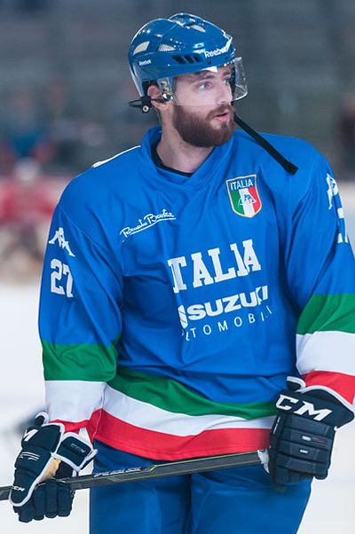 Thomas Larkin (ice hockey)