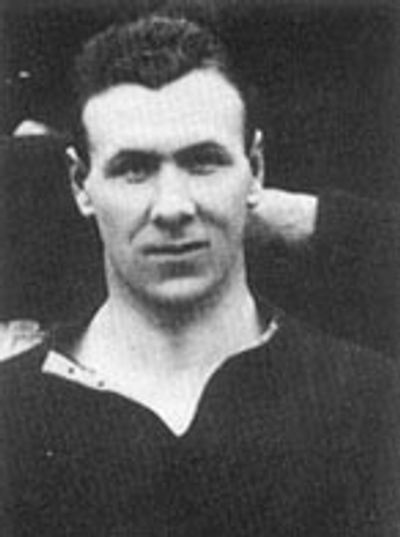 Tom Bradshaw (footballer, born 1904)