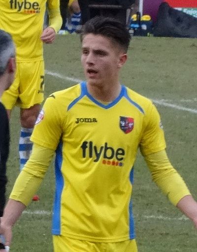 Tom Nichols (footballer)