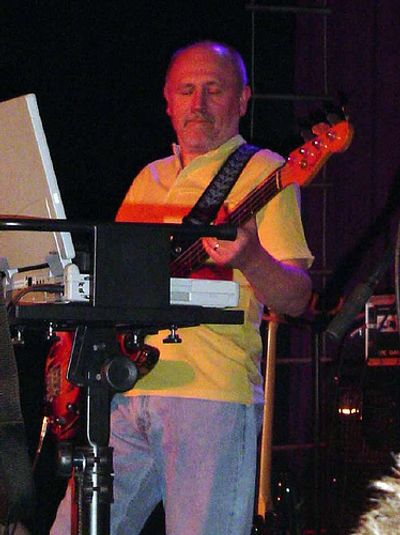 Trevor Williams (bassist)