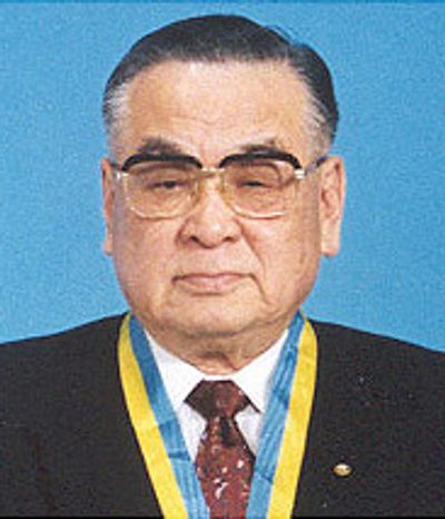 Tsutomu Kawabuchi