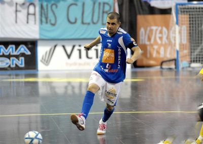 Vampeta (futsal player)