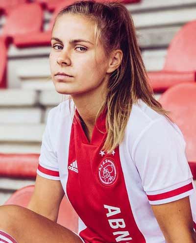 Victoria Pelova