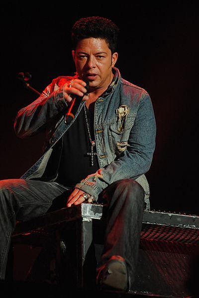 Éric Lapointe (singer)